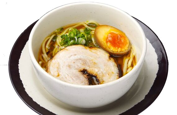 あっさりとしたラーメンのため女性からも好評 | 伊丹で美味しいラーメン屋をお探しなららうめん蔵へ