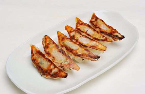 餃子やその他のメニューも美味しいと好評 | 伊丹で美味しいラーメン屋をお探しなららうめん蔵へ